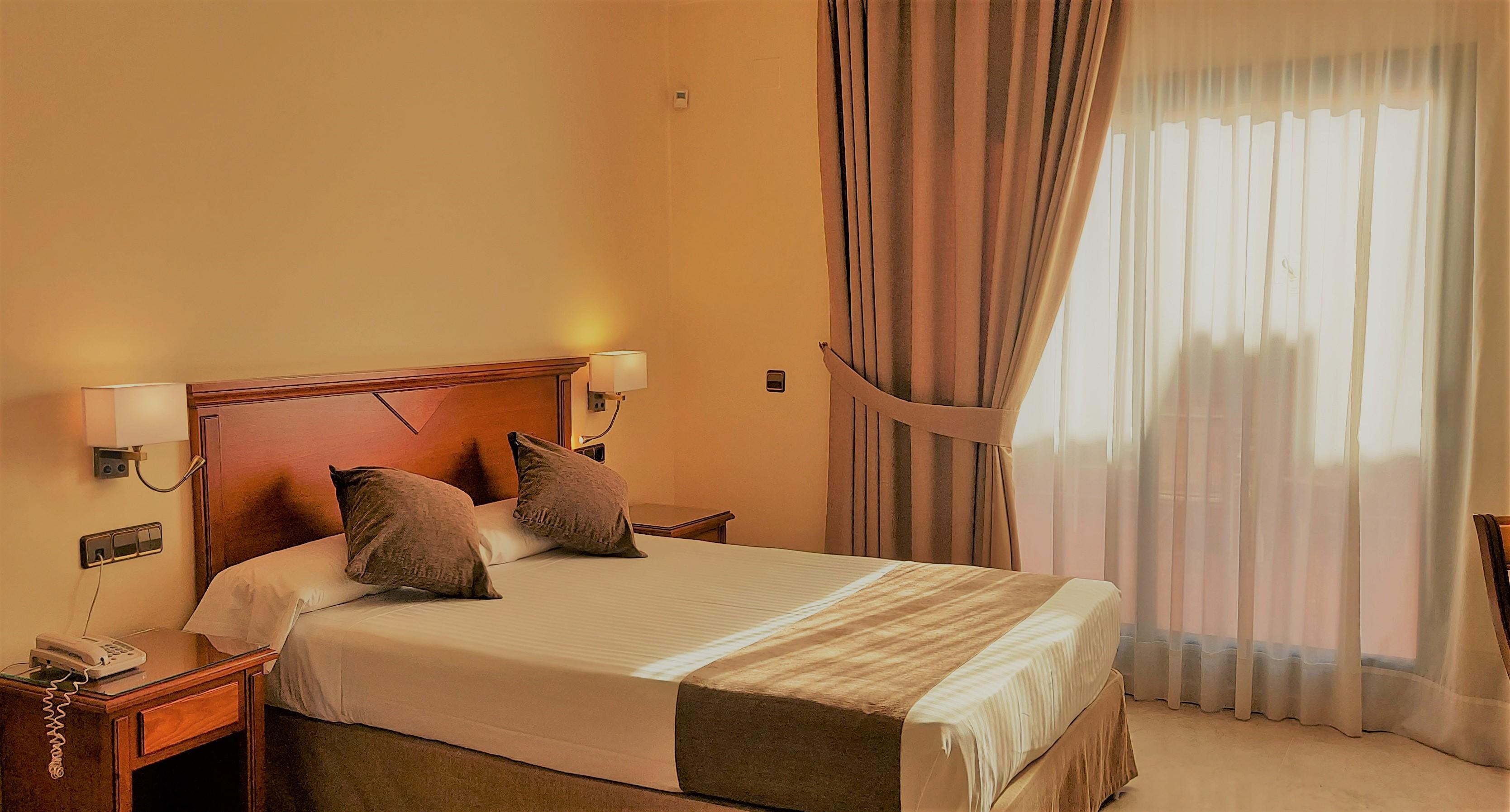 Отель Mainake Costa Del Sol Торре-дель-Мар Экстерьер фото