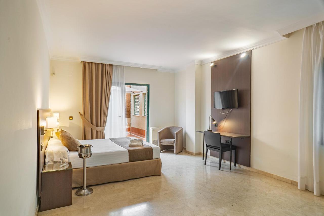 Отель Mainake Costa Del Sol Торре-дель-Мар Экстерьер фото