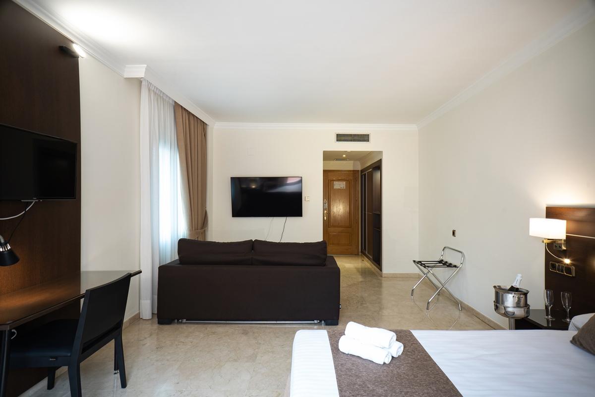 Отель Mainake Costa Del Sol Торре-дель-Мар Экстерьер фото